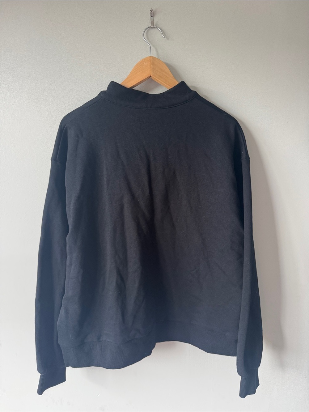 White Fox Boutique Black Half-Zip Sweatshirt - Picture 4 of 5